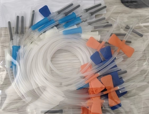 Sterile venöses Blut-Sammlungs-Nadel-Kopfhaut-Ader stellt blauen medizinischen Grad 23G ein