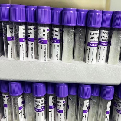 Gestelle des Vakuum-EDTA Blut-Beispielrohr-12/18 pro Zusatz des Karton-3.2mg/ml